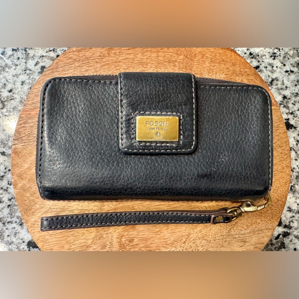 Vintage Fossil Black Leather Wallet Wristlet